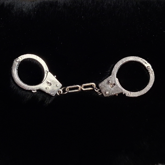 Silver Handcuffs Mini - Picture 2 of 5